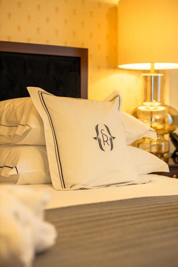 Solar Do Requeijo By Luna Hotels & Resorts Arcos de Valdevez Exterior foto A monogram on a pillow